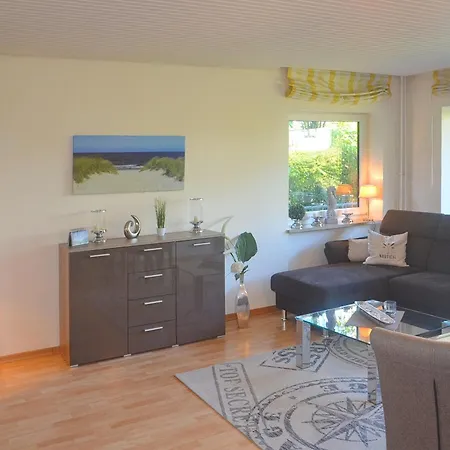 Feriendomizil Neue Bergstrasse Feriendomizil Neue Bergstrasse 11 4 Apartament Scharbeutz